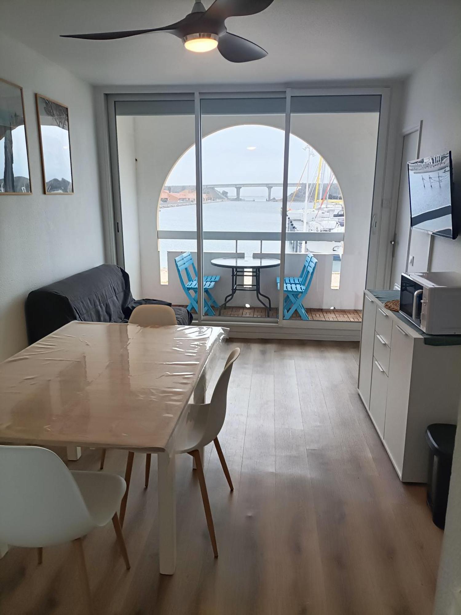 T2 Cabine Avec Tres Belle Vue Sur Le Port De Plaisance Leucate Exterior foto